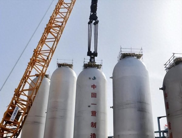 科云汇 西方专家集体坐不住: 中国3000吨重器可炼化废油 , 石油规则要大改