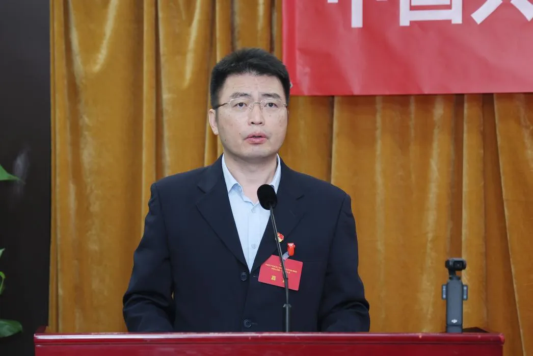 亨利投资 推动新场景大规模应用要打通哪些堵点？专访工信部赛迪研究院胡国栋丨聚焦国常会